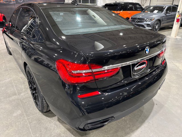 Used 2016 BMW 750i RWD image 43