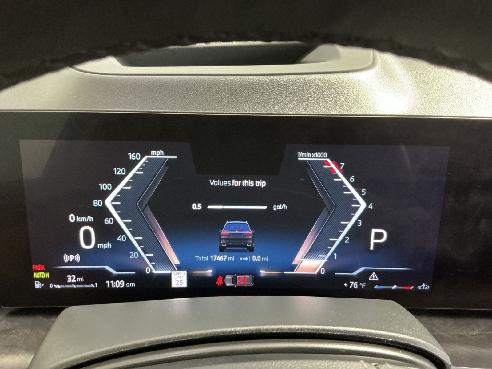 Used 2024 BMW X7 xDrive40i w/ Premium Package AWD/4WD image 18