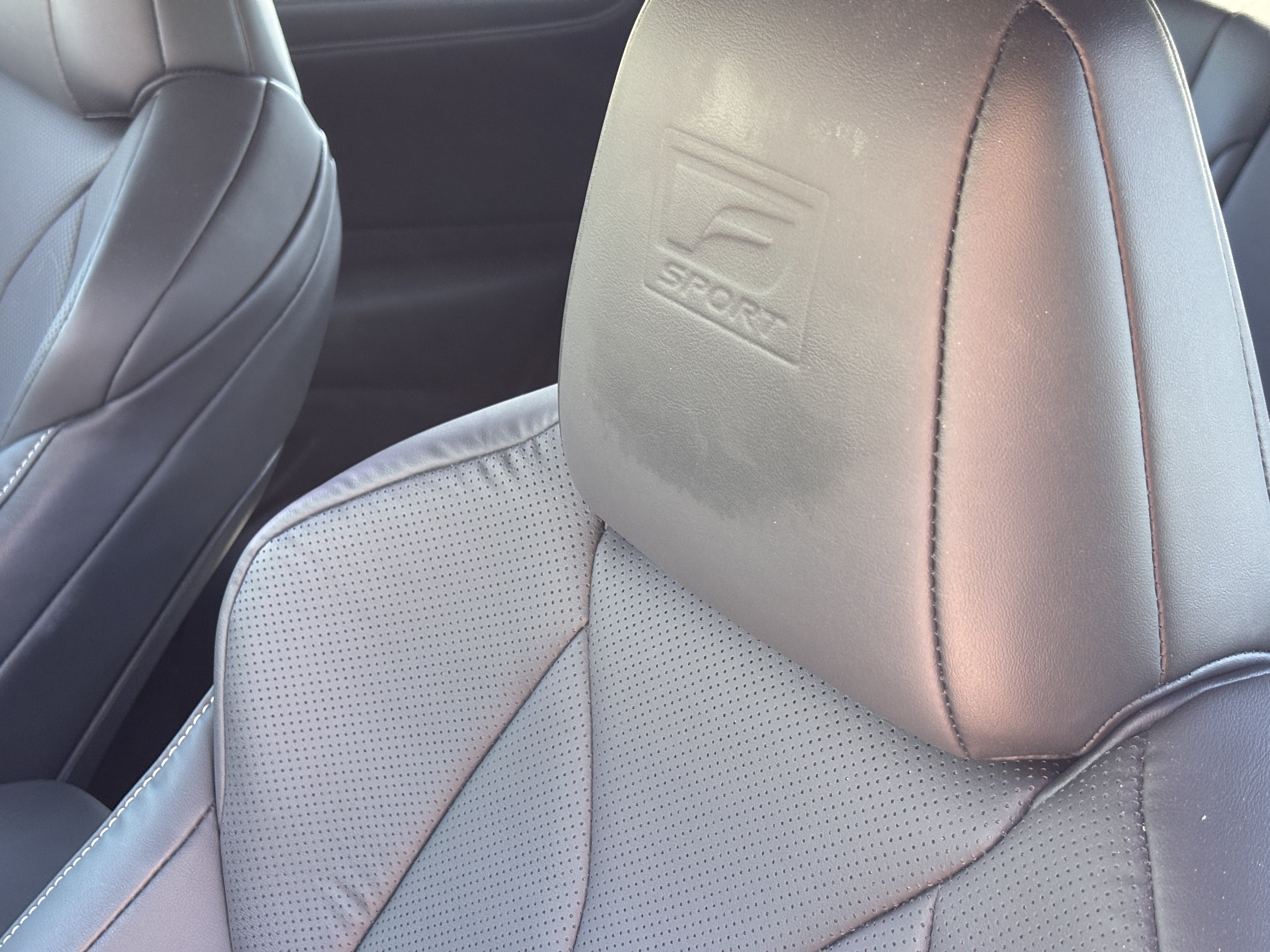 Certified 2024 Lexus ES 350 F Sport w/ Accessory Package (Z2) FWD image 33
