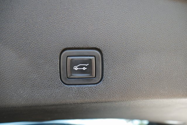 Used 2020 Cadillac XT6 Premium Luxury image 11