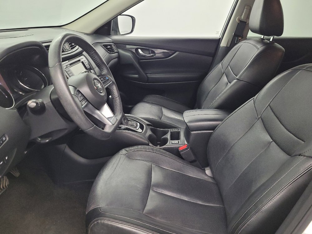 Used 2020 Nissan Rogue SL FWD image 17