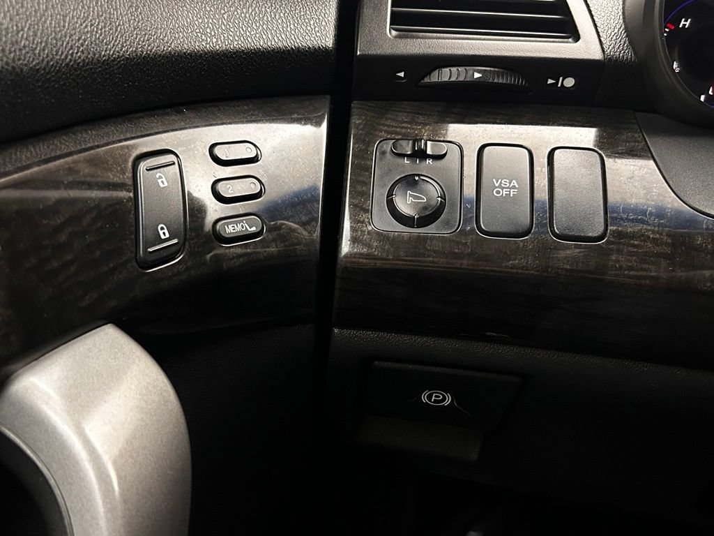 Used 2007 Acura MDX w/ Sport & Entertainment Packa AWD/4WD image 19