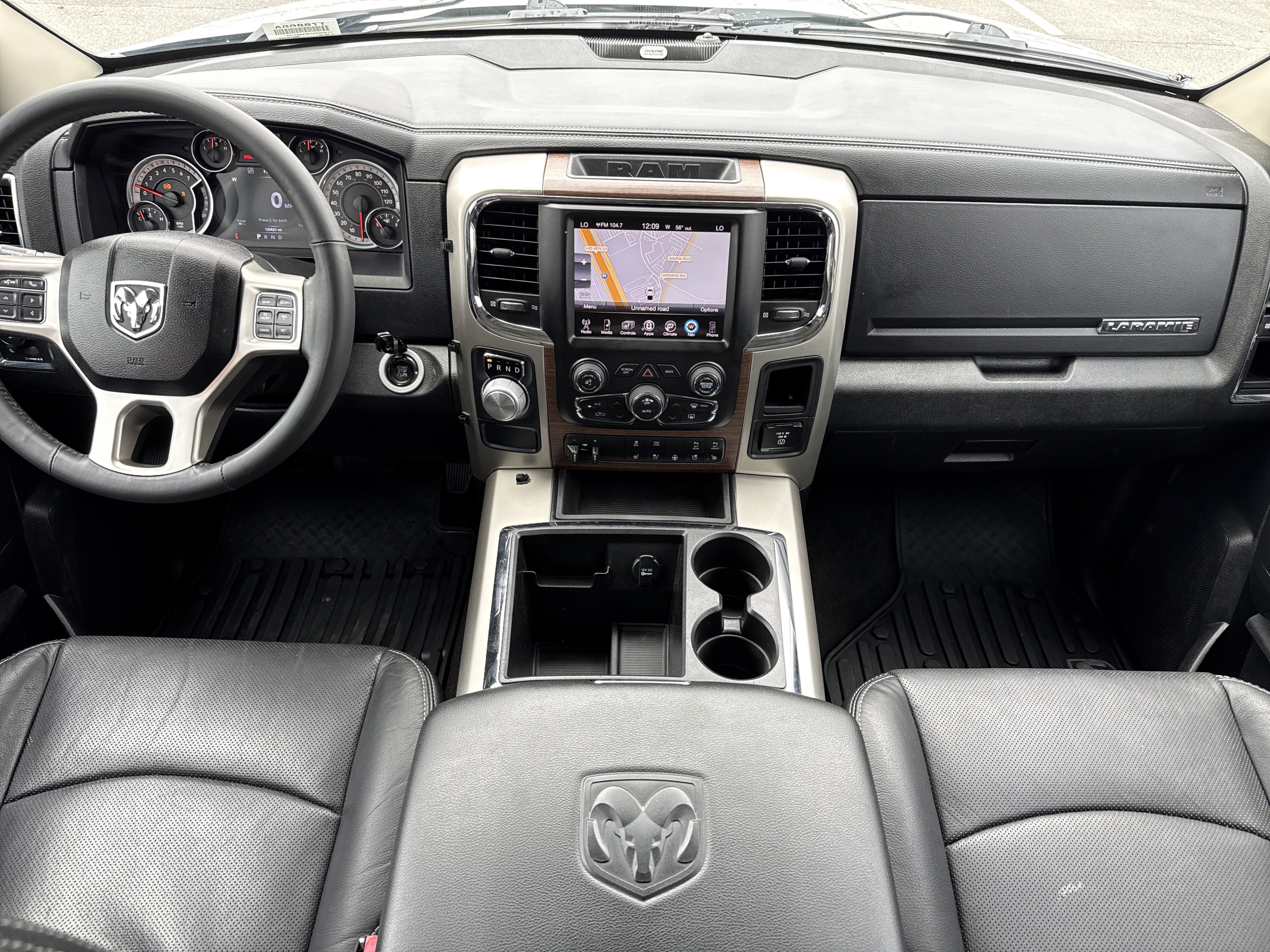 Used 2015 RAM 1500 Laramie w/ Convenience Group image 28