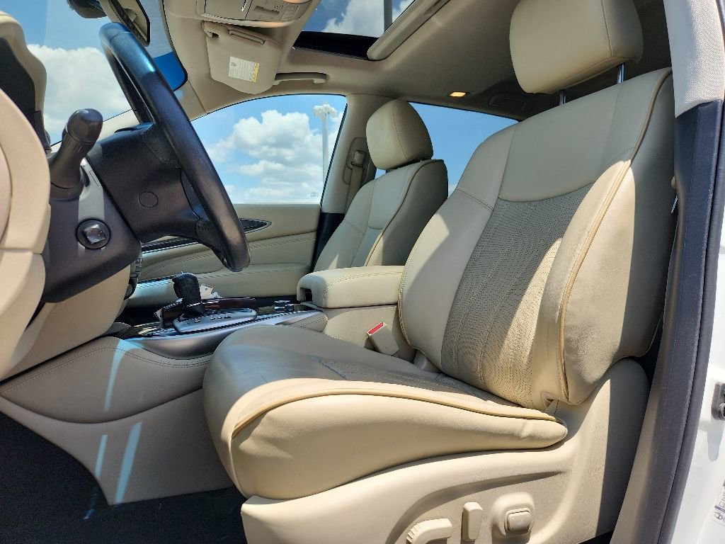 Used 2015 INFINITI QX60 Luxe w/ Premium Plus Package AWD/4WD image 2