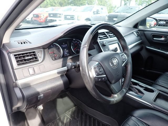 Used 2017 Toyota Camry LE FWD image 15
