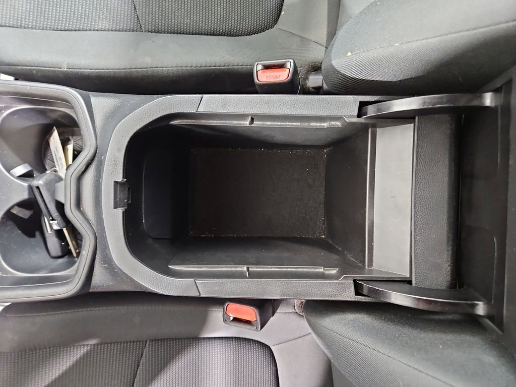 Used 2020 Toyota RAV4 LE image 25