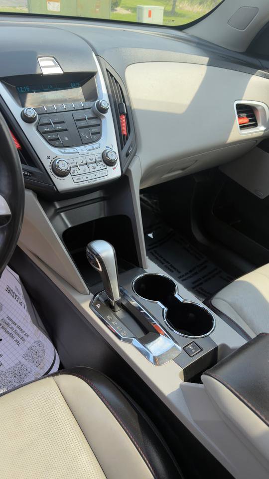 Used 2011 Chevrolet Equinox LTZ w/ LPO, Protection Package AWD/4WD image 17