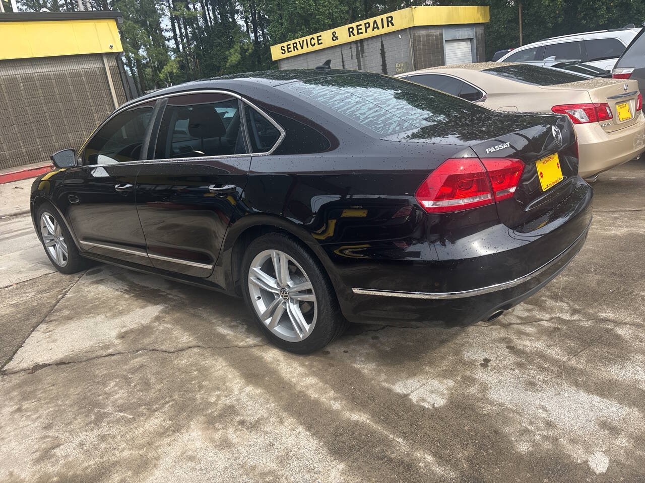 Used 2015 Volkswagen Passat 1.8T SEL Premium FWD image 8