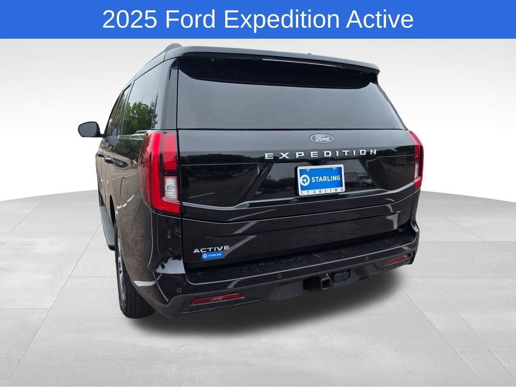 Used 2025 Ford Expedition Active AWD/4WD image 7
