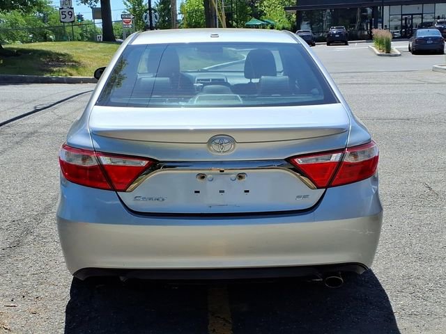 Used 2015 Toyota Camry SE FWD image 6