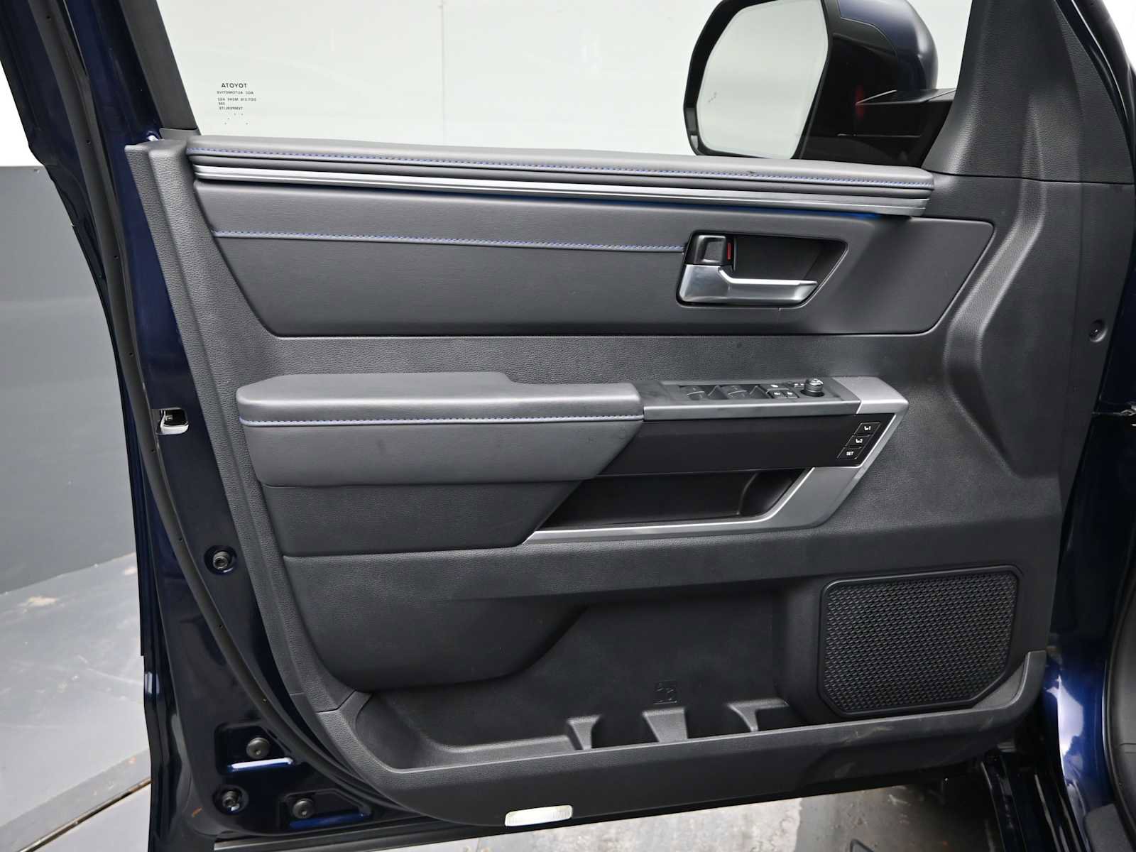 Used 2023 Toyota Tundra Platinum image 10