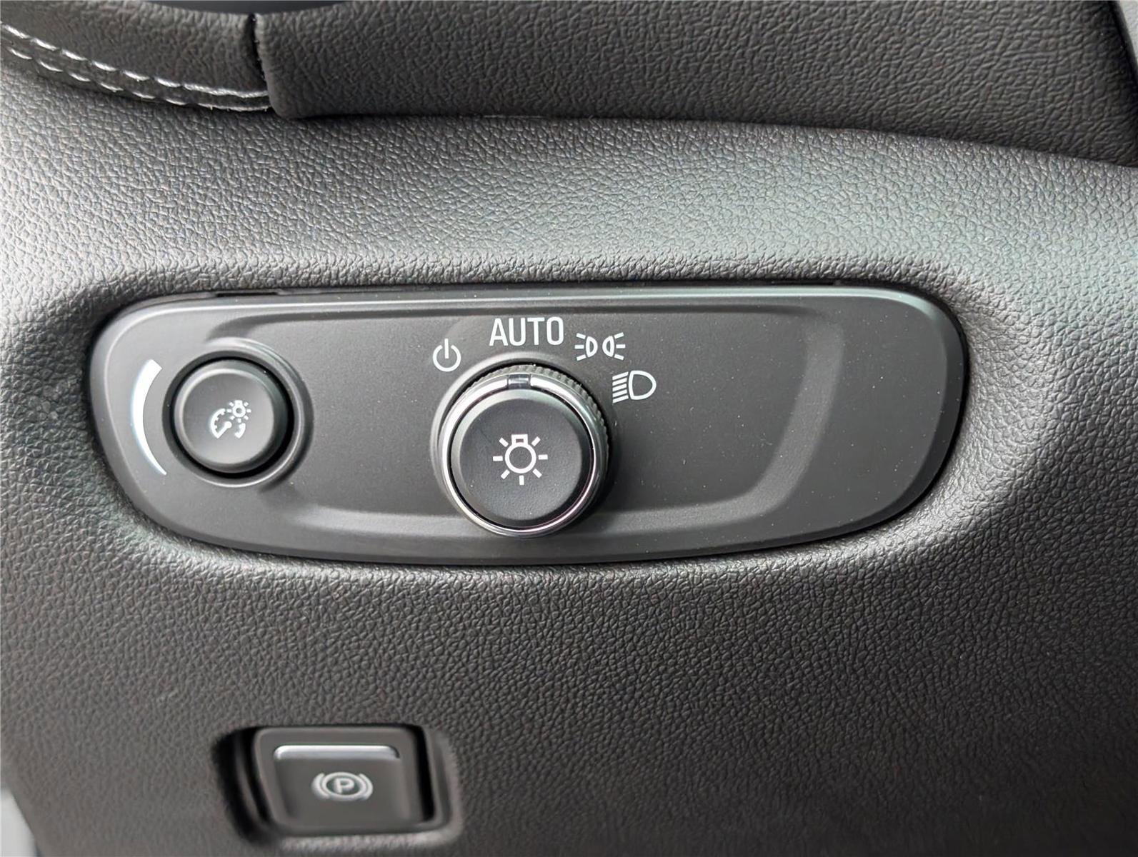 New 2026 Chevrolet Blazer LT w/ Convenience Package image 17