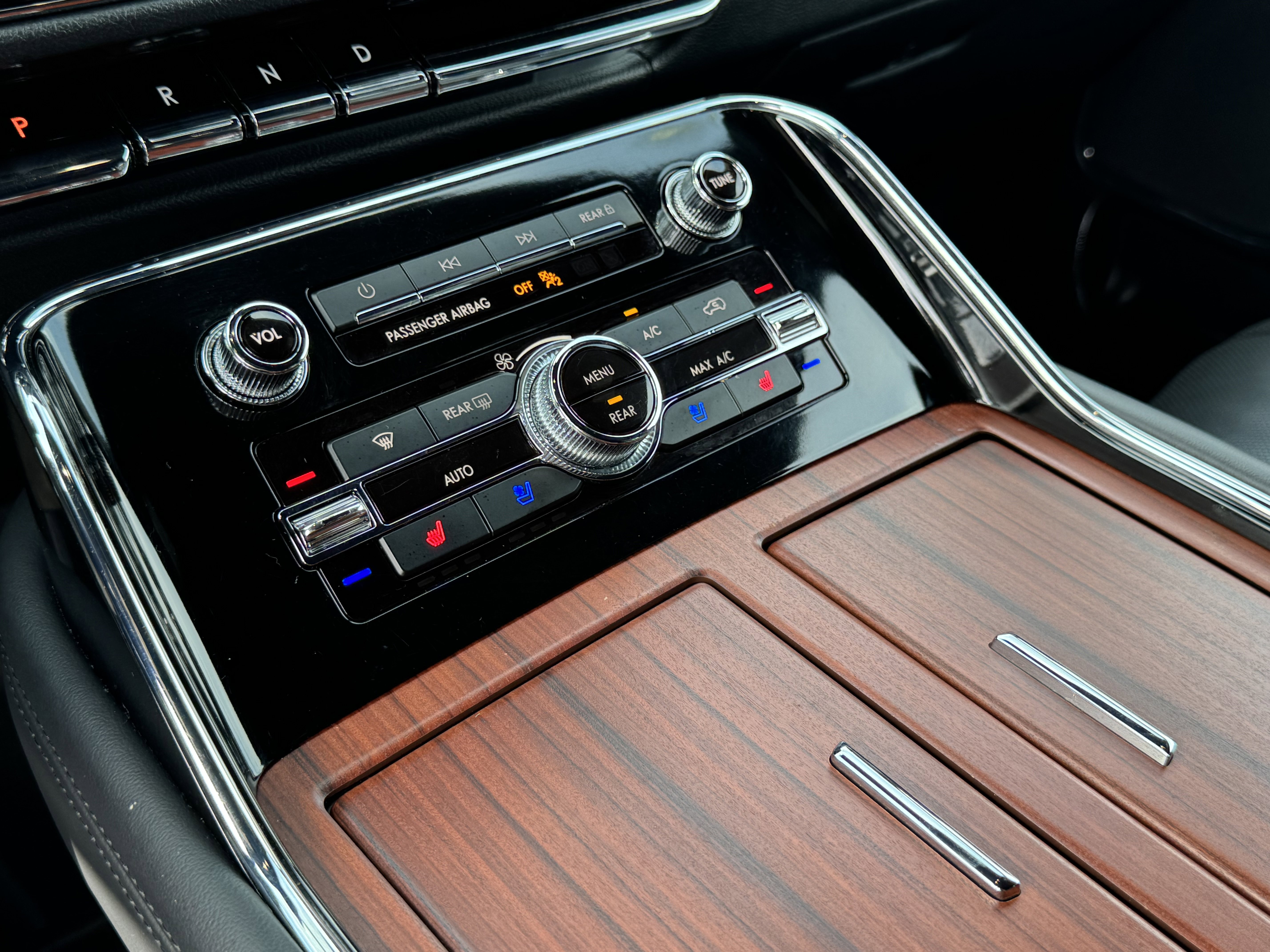 Used 2024 Lincoln Navigator L 4WD image 32