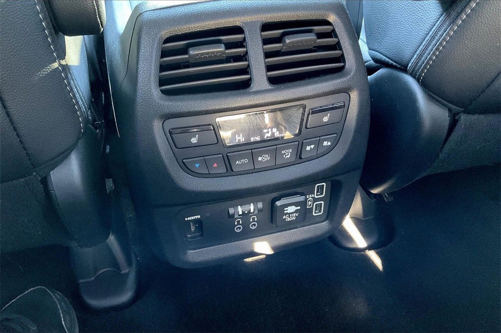 Used 2019 Honda Pilot Elite image 11