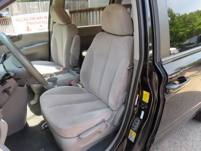 Used 2008 Kia Sedona LX FWD image 18