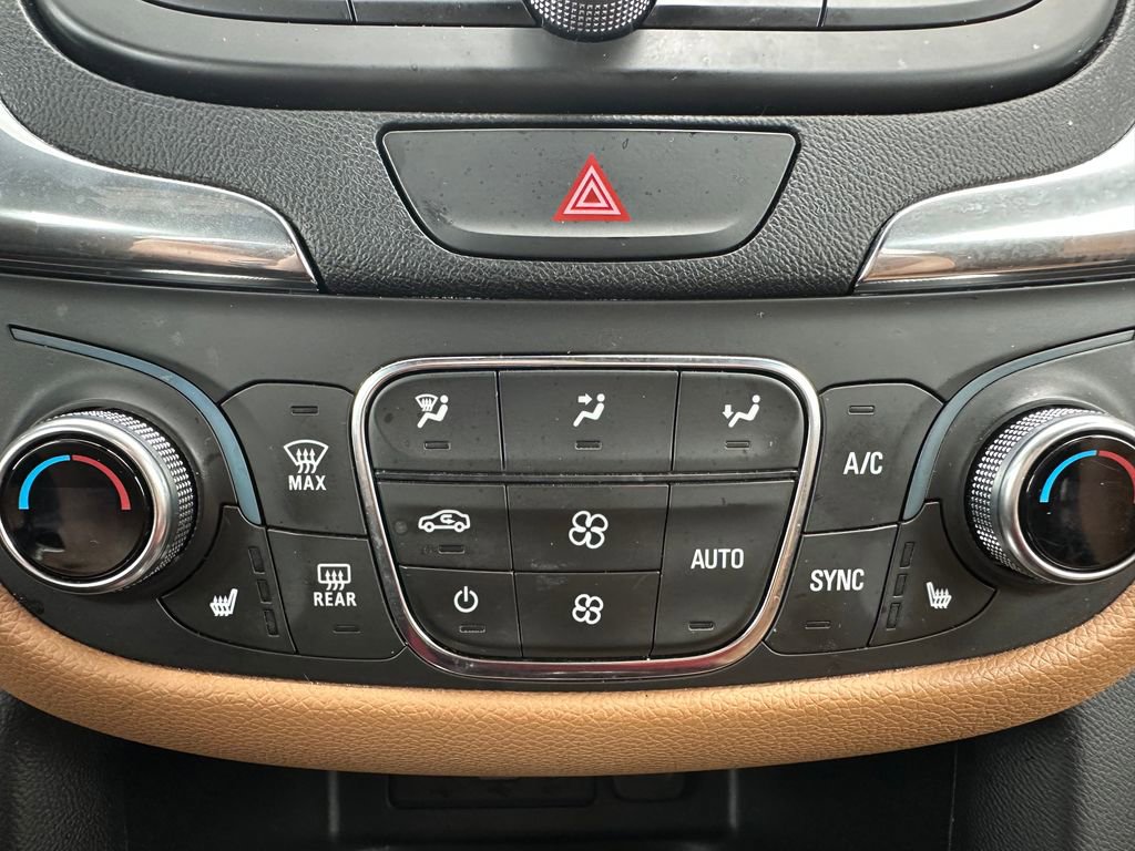 Used 2019 Chevrolet Equinox Premier AWD/4WD image 6