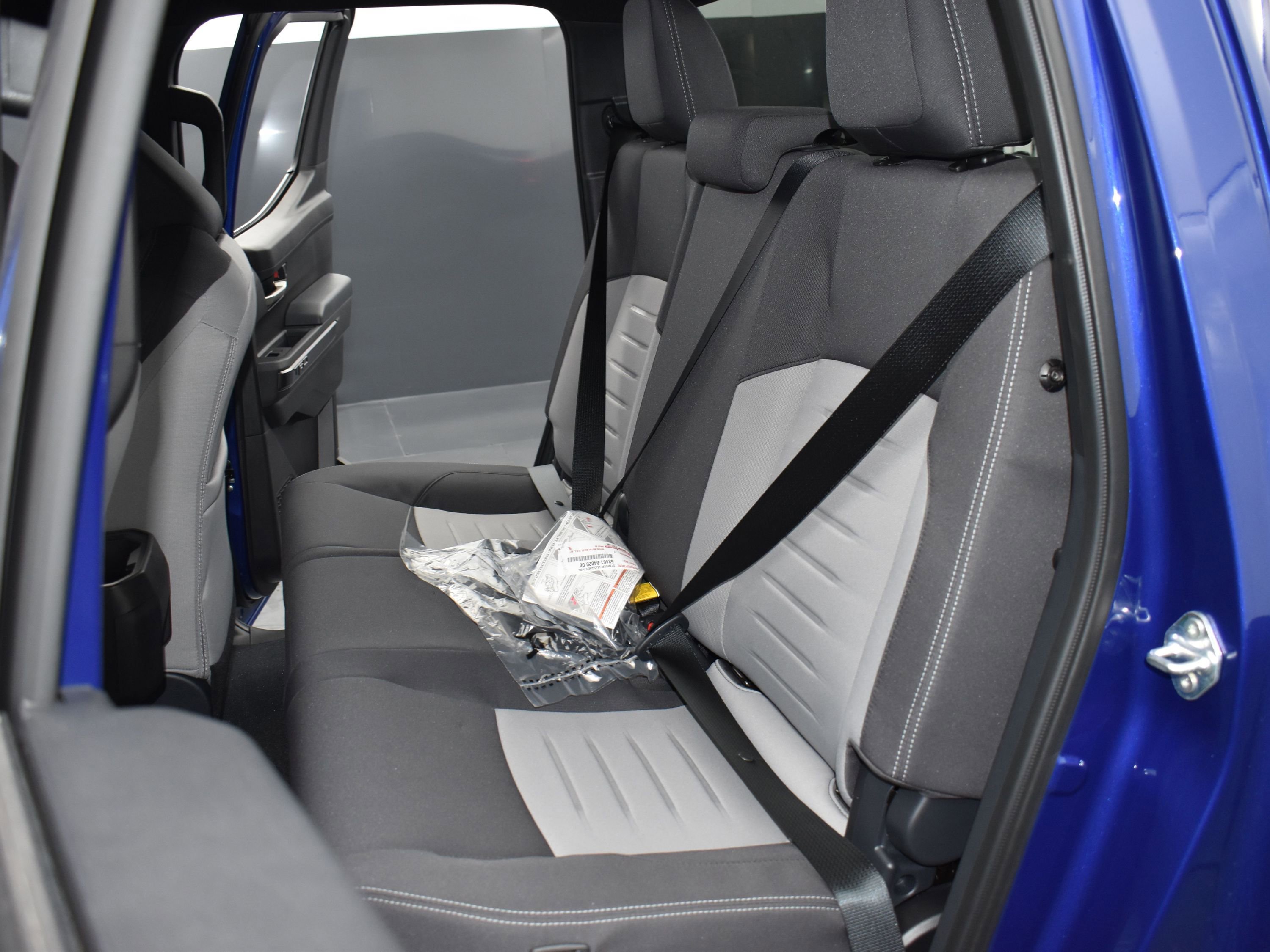 Used 2025 Toyota Tacoma TRD Off-Road image 23