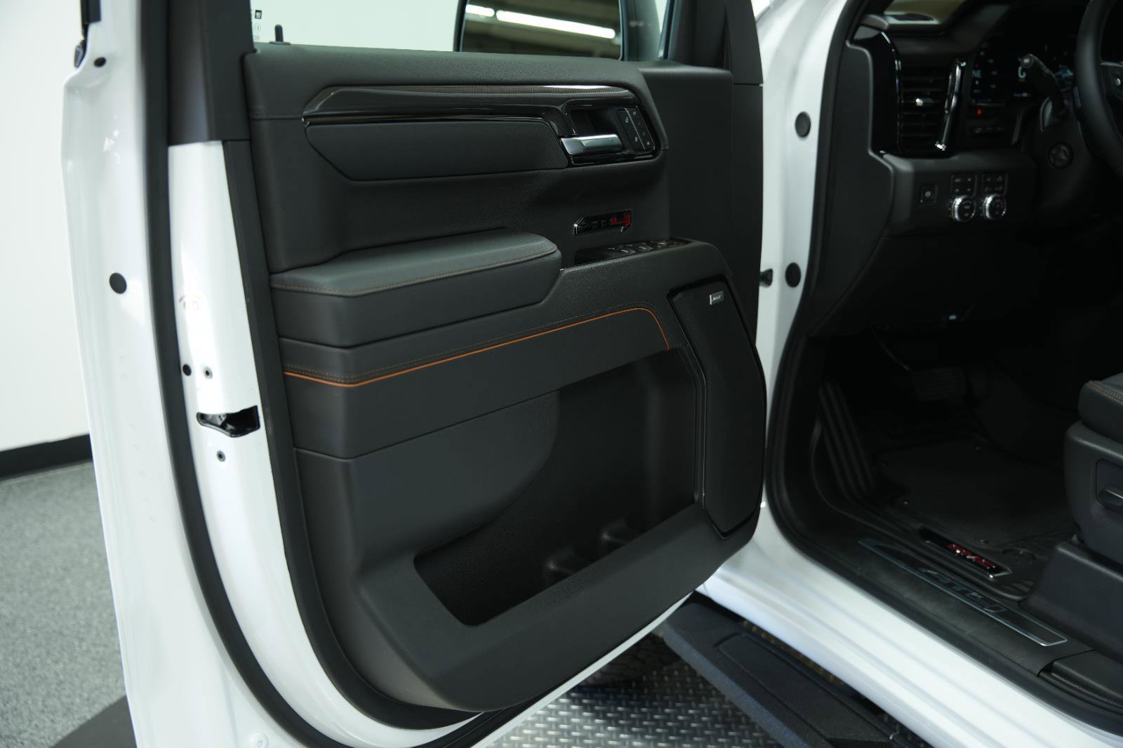 New 2026 GMC Sierra 1500 AT4 w/ AT4 Premium Package AWD/4WD image 22