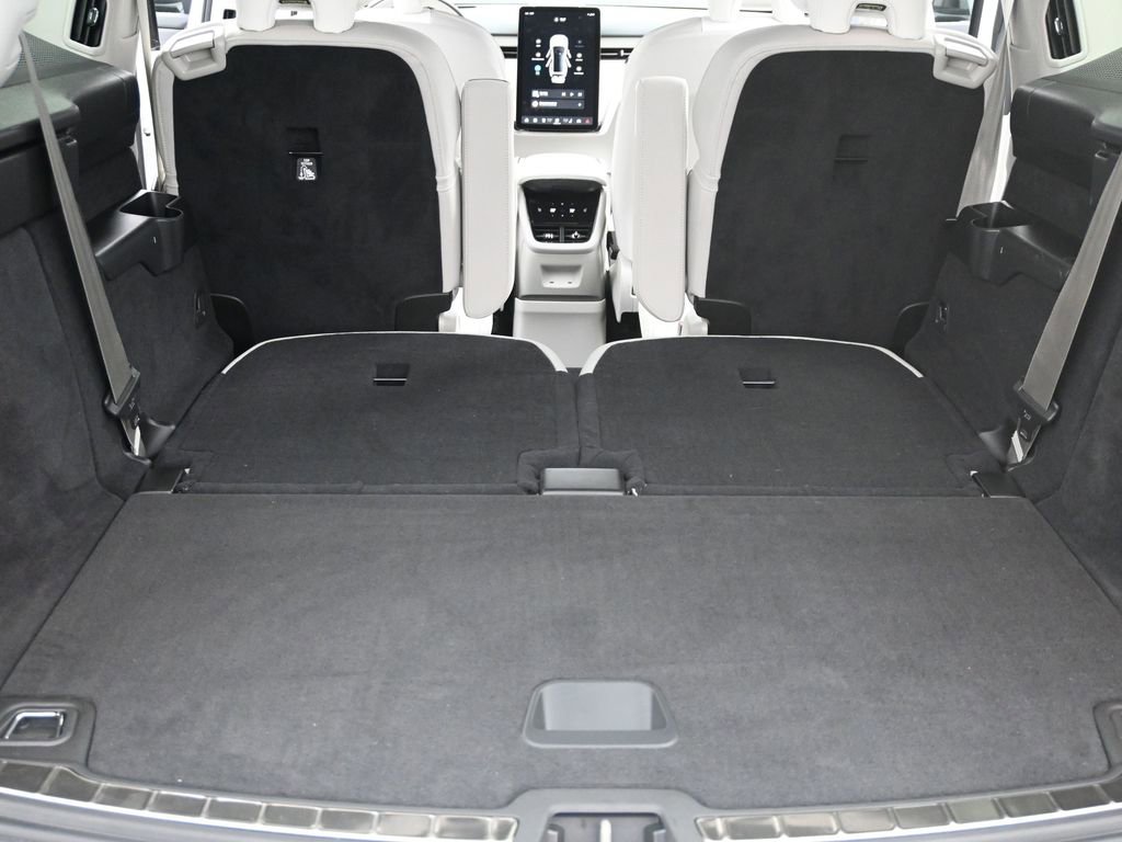 Used 2025 Volvo EX90 Plus image 14