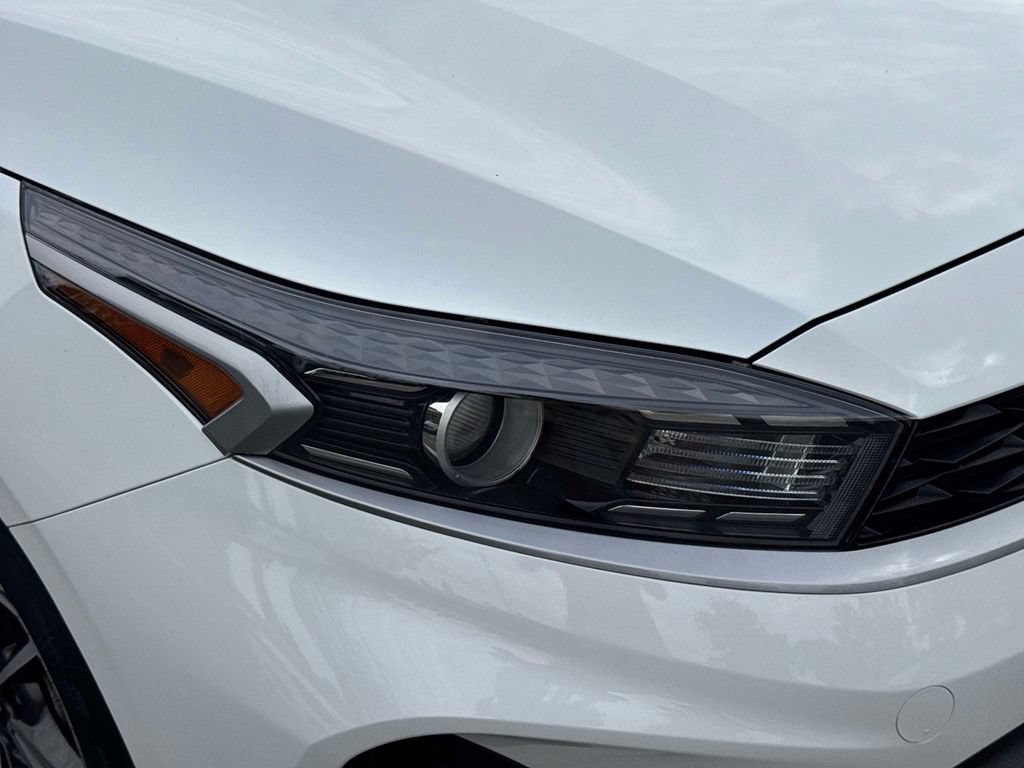 Used 2023 Kia Forte LXS FWD image 8