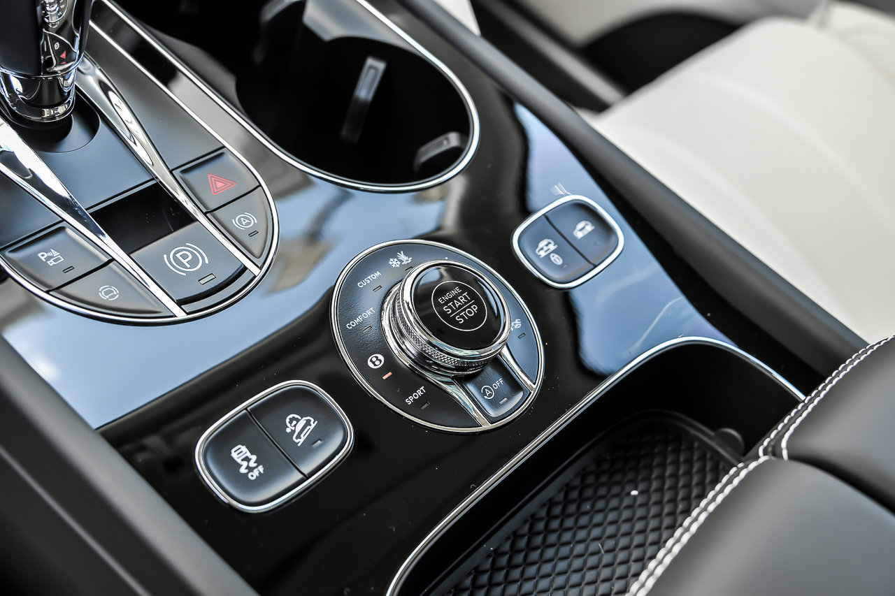 New 2026 Bentley Bentayga AWD/4WD image 39