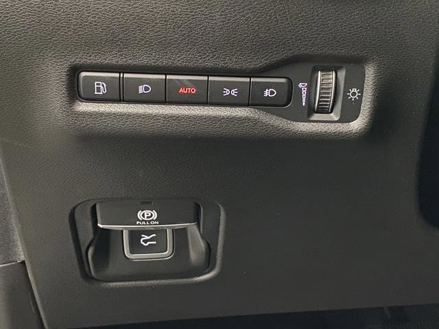 New 2026 Jeep Cherokee Overland w/ Trailer Tow Group image 26