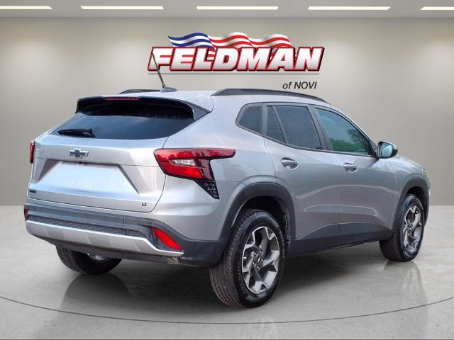 Used 2025 Chevrolet Trax LT w/ Driver Confidence Package FWD image 6