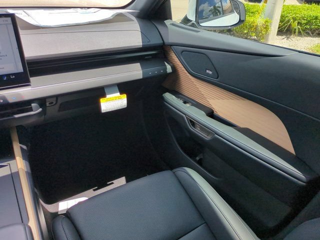 New 2026 Lexus ES 350e FWD image 16
