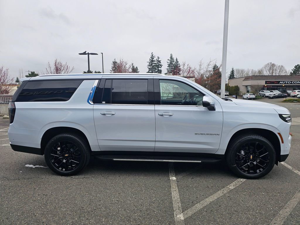 New 2026 Chevrolet Suburban Premier image 6
