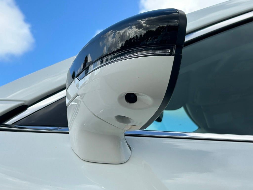 Used 2025 INFINITI QX60 Luxe image 40