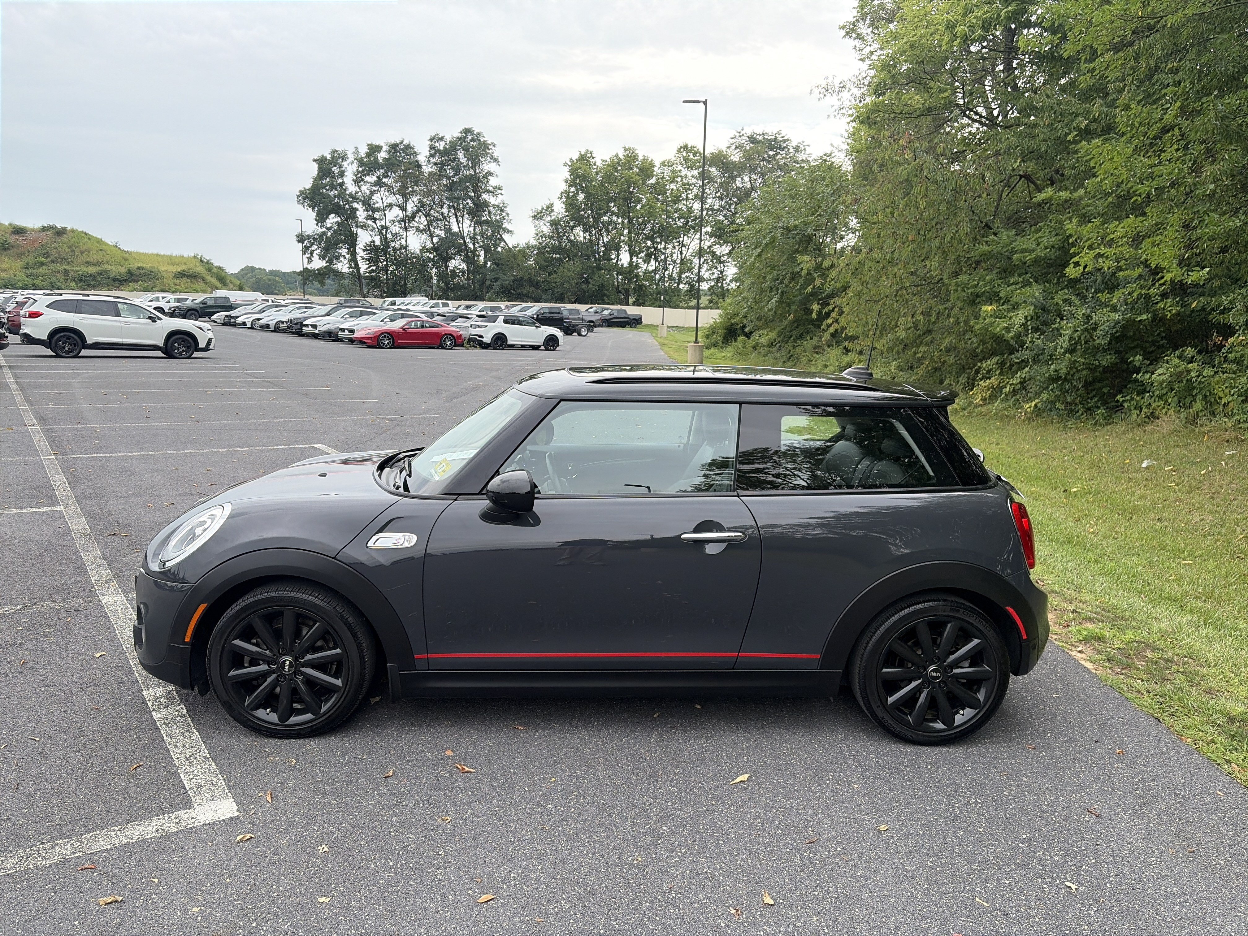 Used 2017 MINI Cooper S FWD image 8