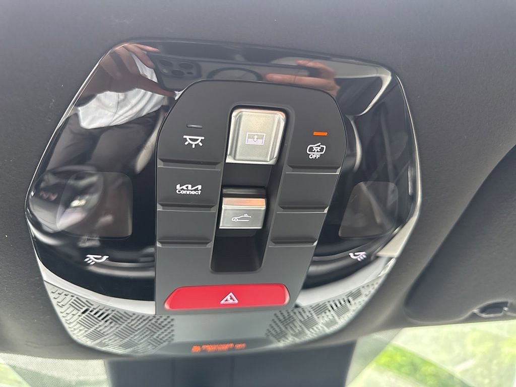 Used 2024 Kia EV9 GT-Line AWD/4WD image 27