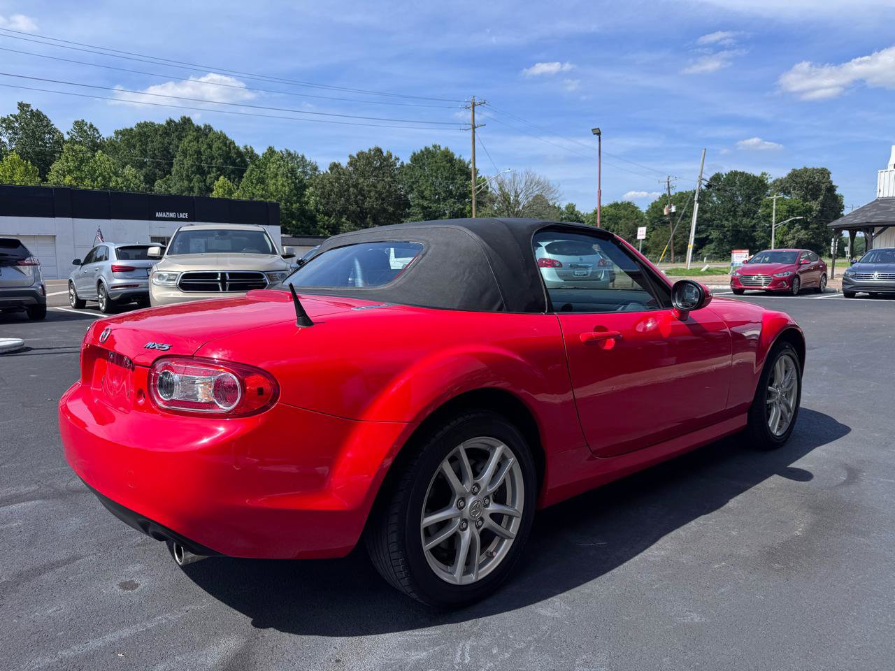 Used 2009 MAZDA MX-5 Miata Sport RWD image 6