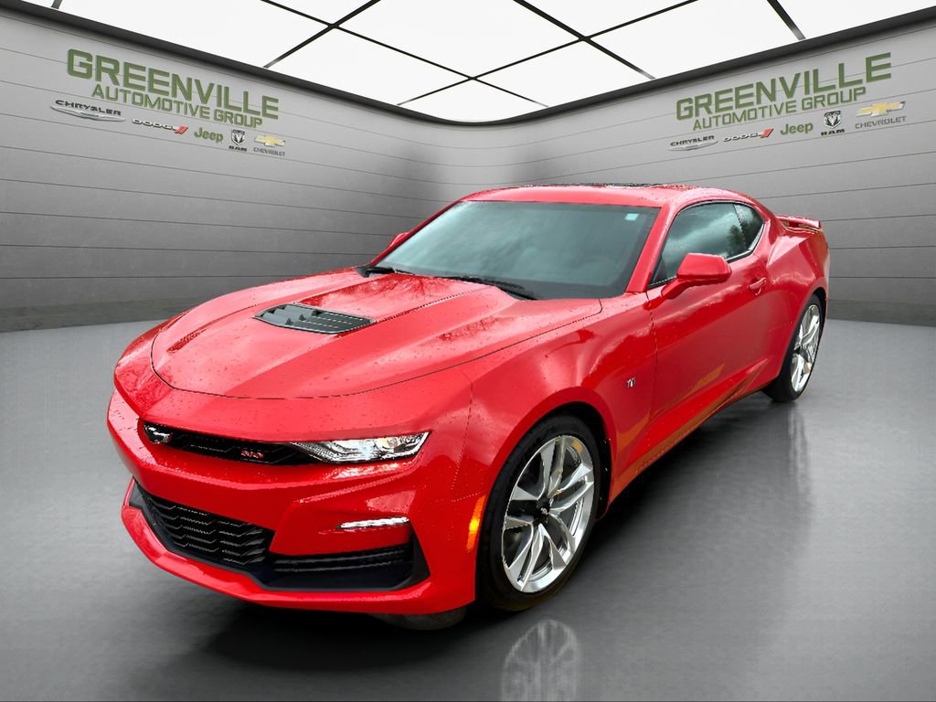 Used 2020 Chevrolet Camaro SS image 2