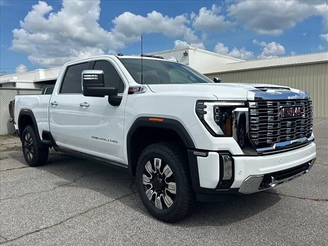 New 2026 GMC Sierra 2500 Denali w/ Denali Reserve Package AWD/4WD image 2