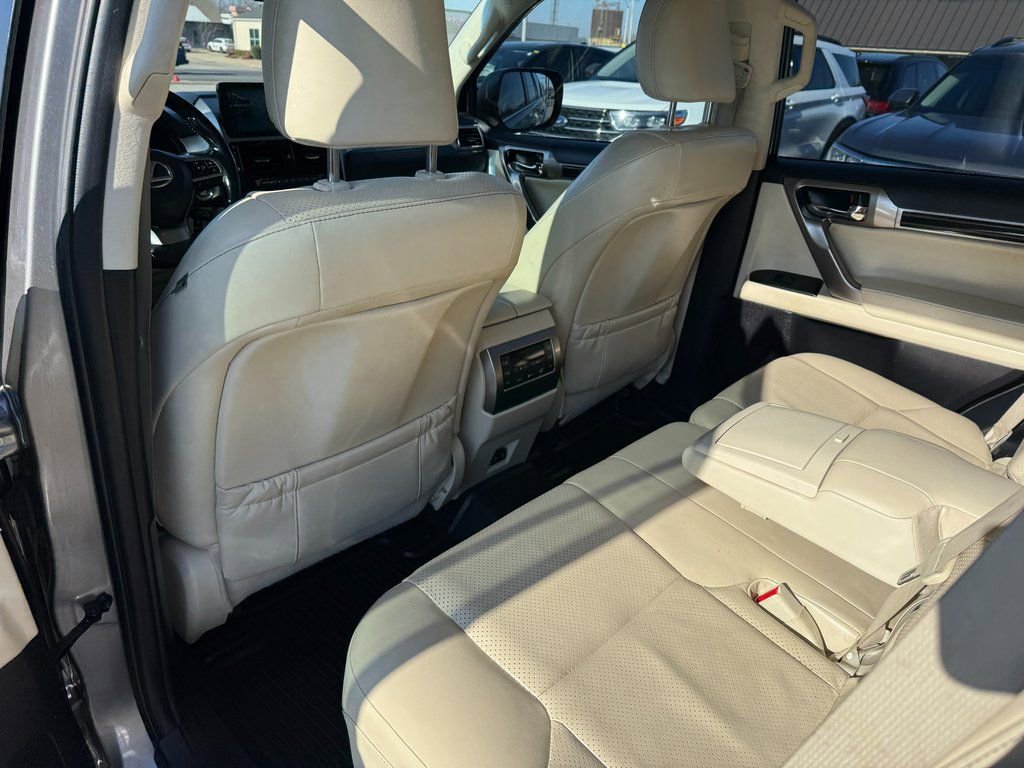 Used 2022 Lexus GX 460 Luxury w/ Off Road Package AWD/4WD image 25