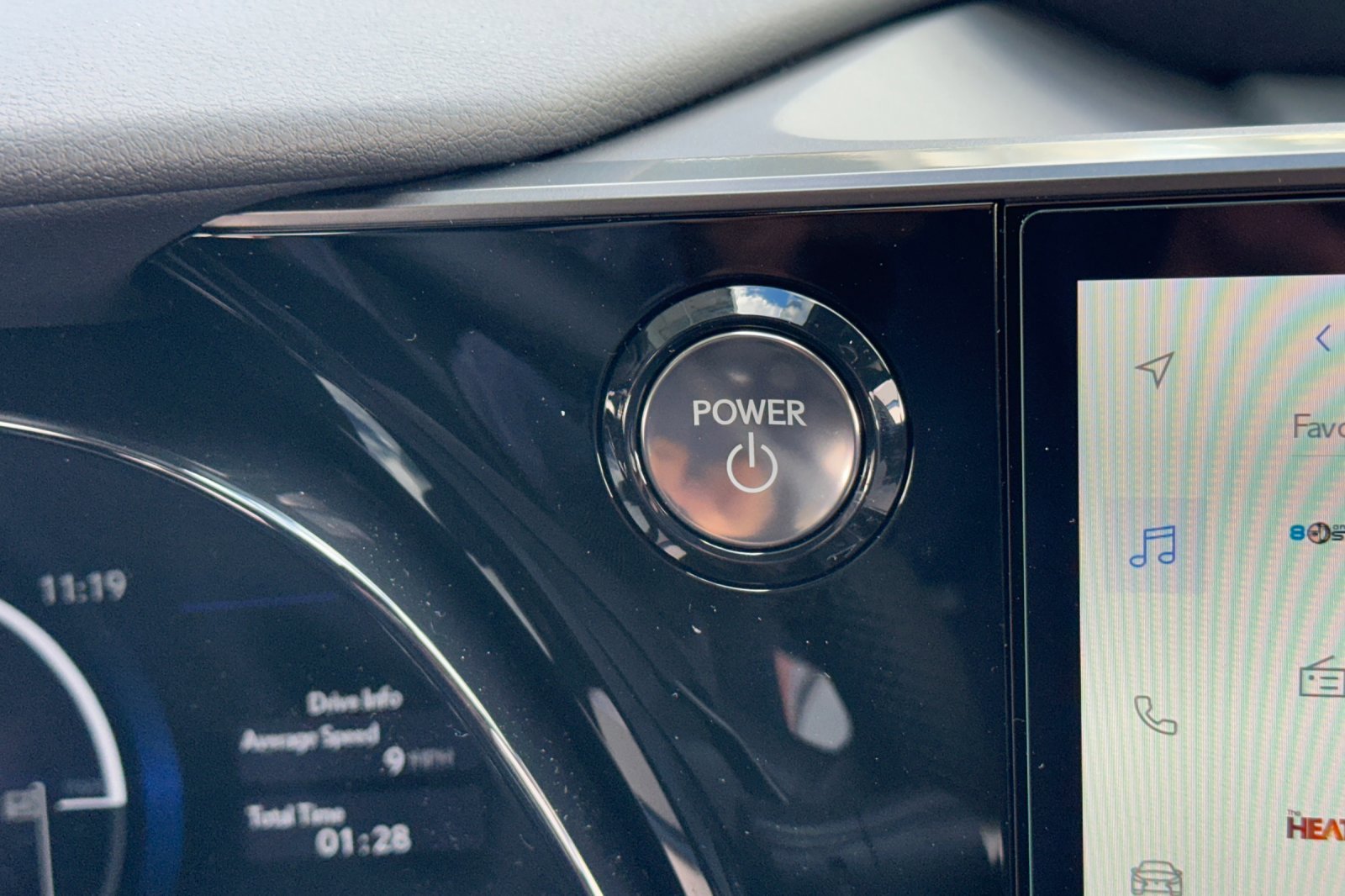 New 2026 Lexus TX 500h AWD image 23