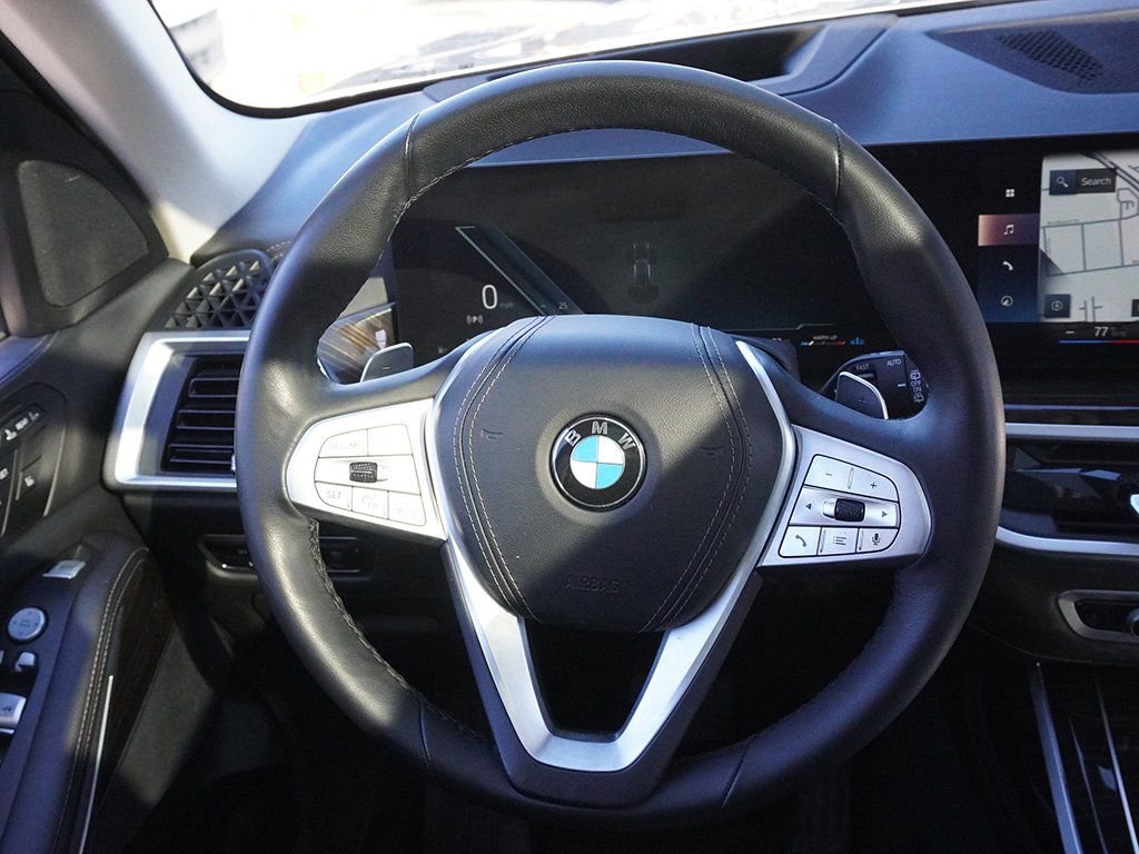 Used 2023 BMW X7 xDrive40i w/ Parking Assistance Package image 44