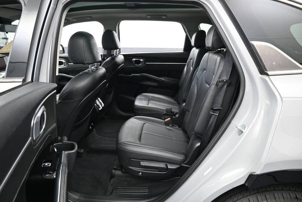 Used 2022 Kia Sorento SX AWD/4WD image 33