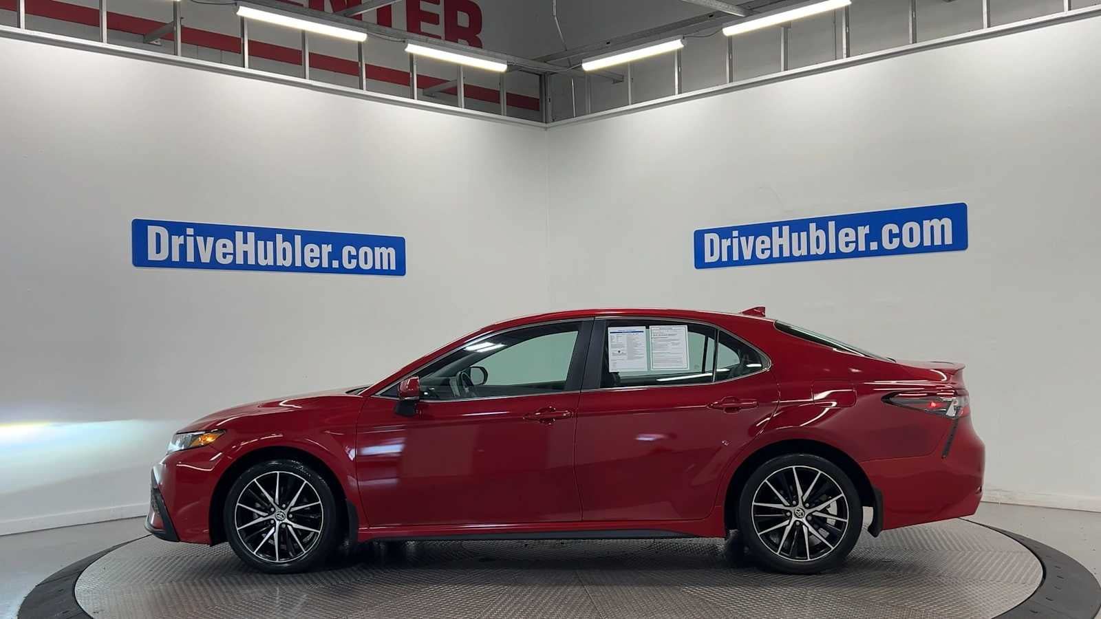 Used 2023 Toyota Camry SE w/ Blackout Package (TMS) FWD image 7