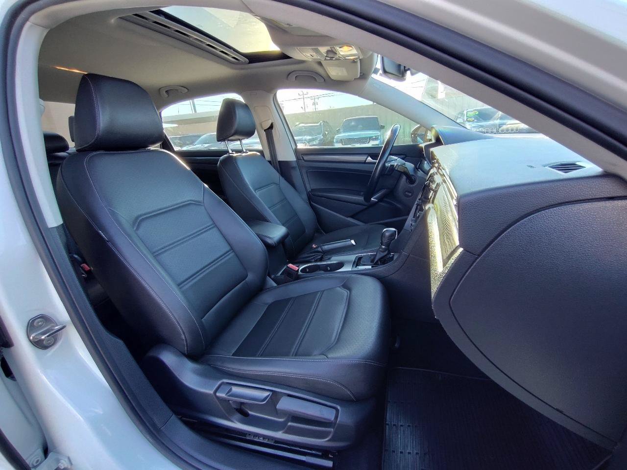 Used 2020 Volkswagen Passat 2.0T R-Line FWD image 44