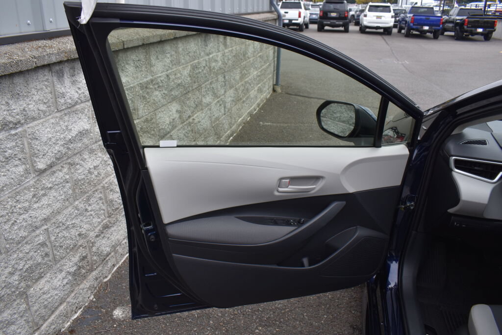 Certified 2026 Toyota Corolla LE FWD image 16