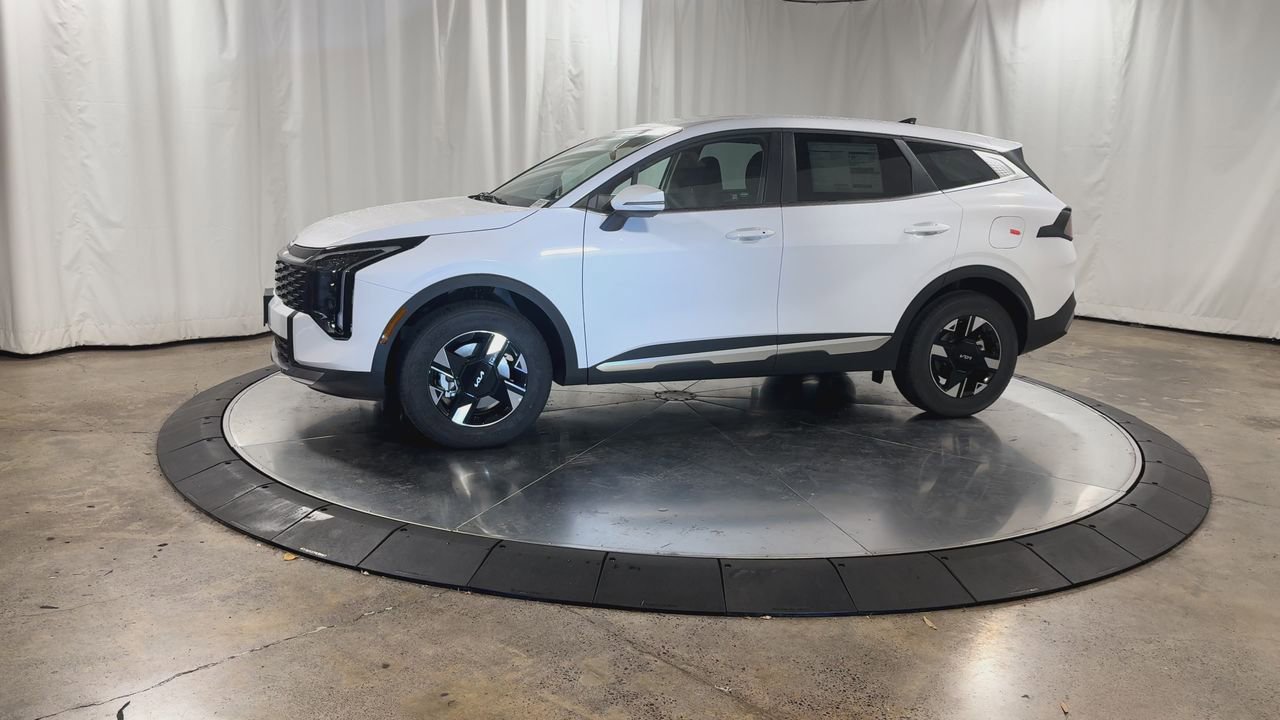 New 2026 Kia Sportage LX image 5