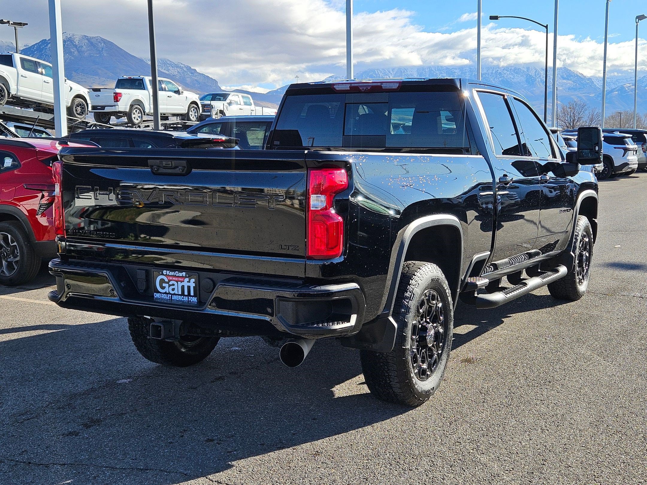Used 2024 Chevrolet Silverado 3500 LTZ w/ LTZ Plus Package image 3