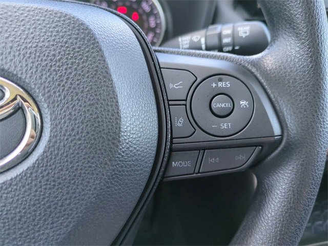 Used 2021 Toyota RAV4 XLE image 28