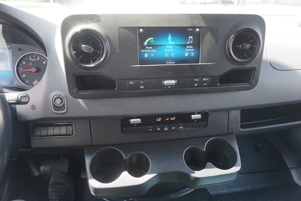 Used 2022 Mercedes-Benz Sprinter 1500 image 29