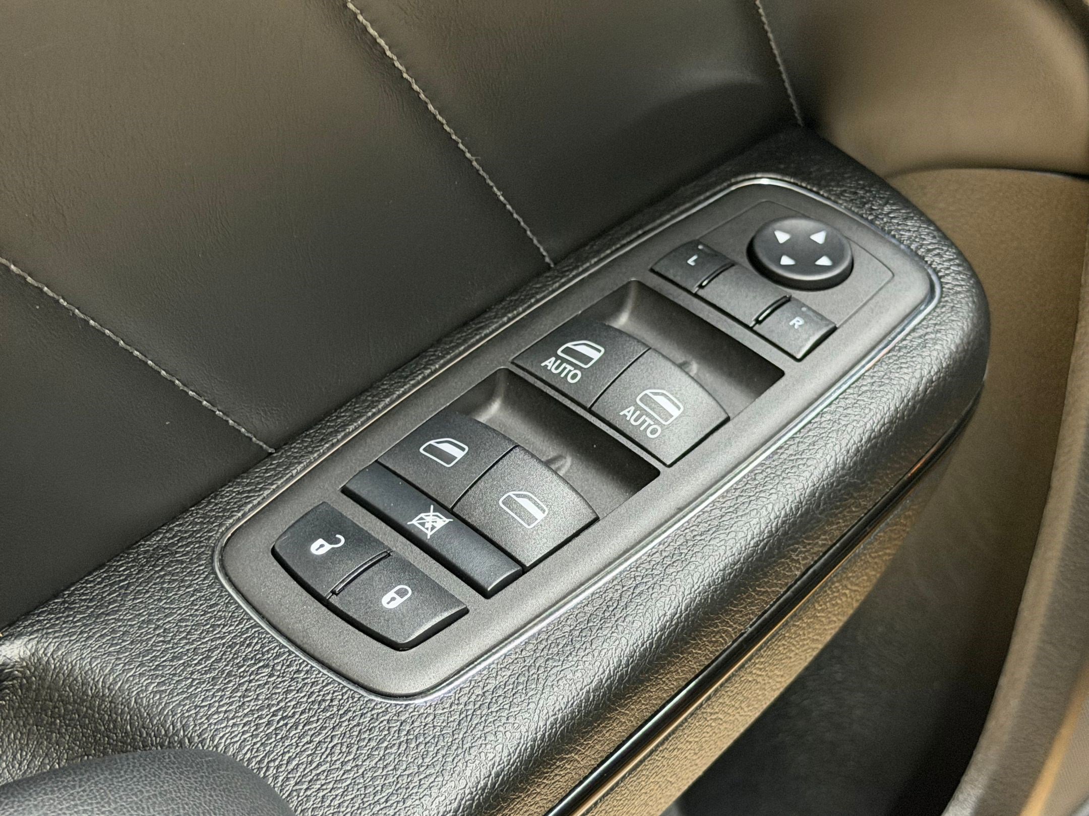 Used 2023 Dodge Charger R/T w/ Daytona Edition Group image 24