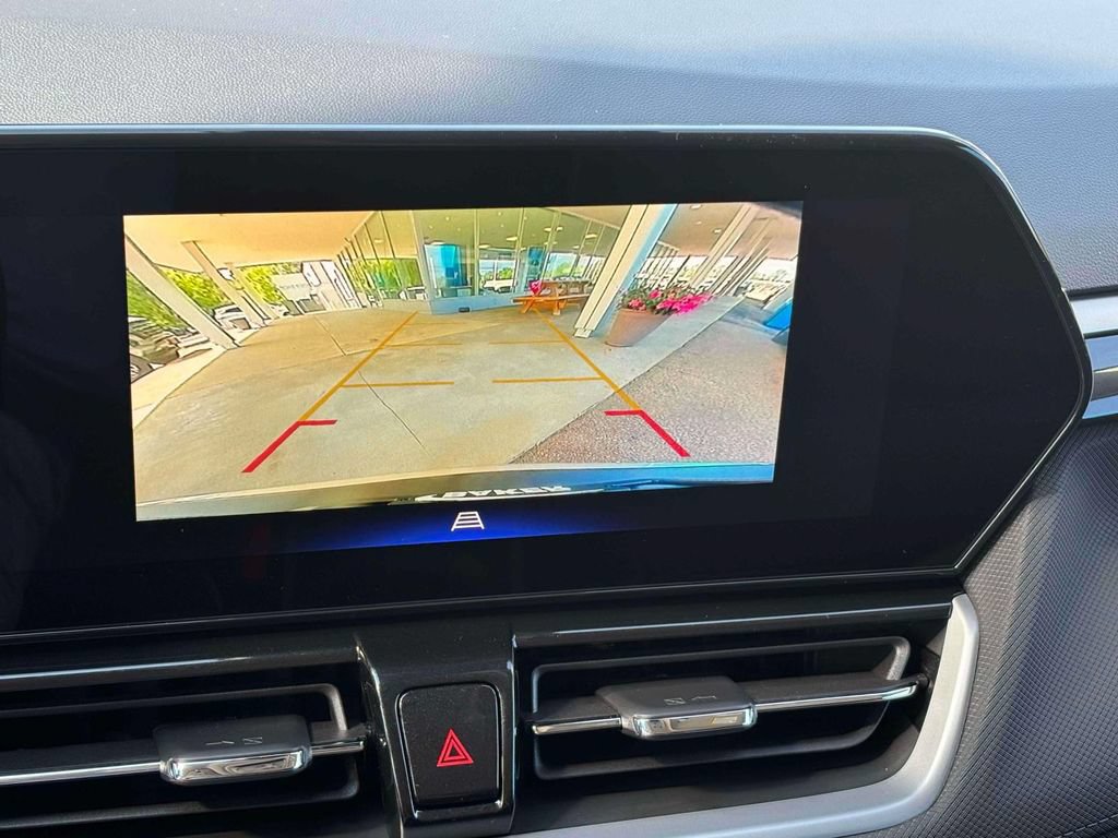 New 2026 Chevrolet TrailBlazer LT w/ LT Cold Weather Package FWD image 14