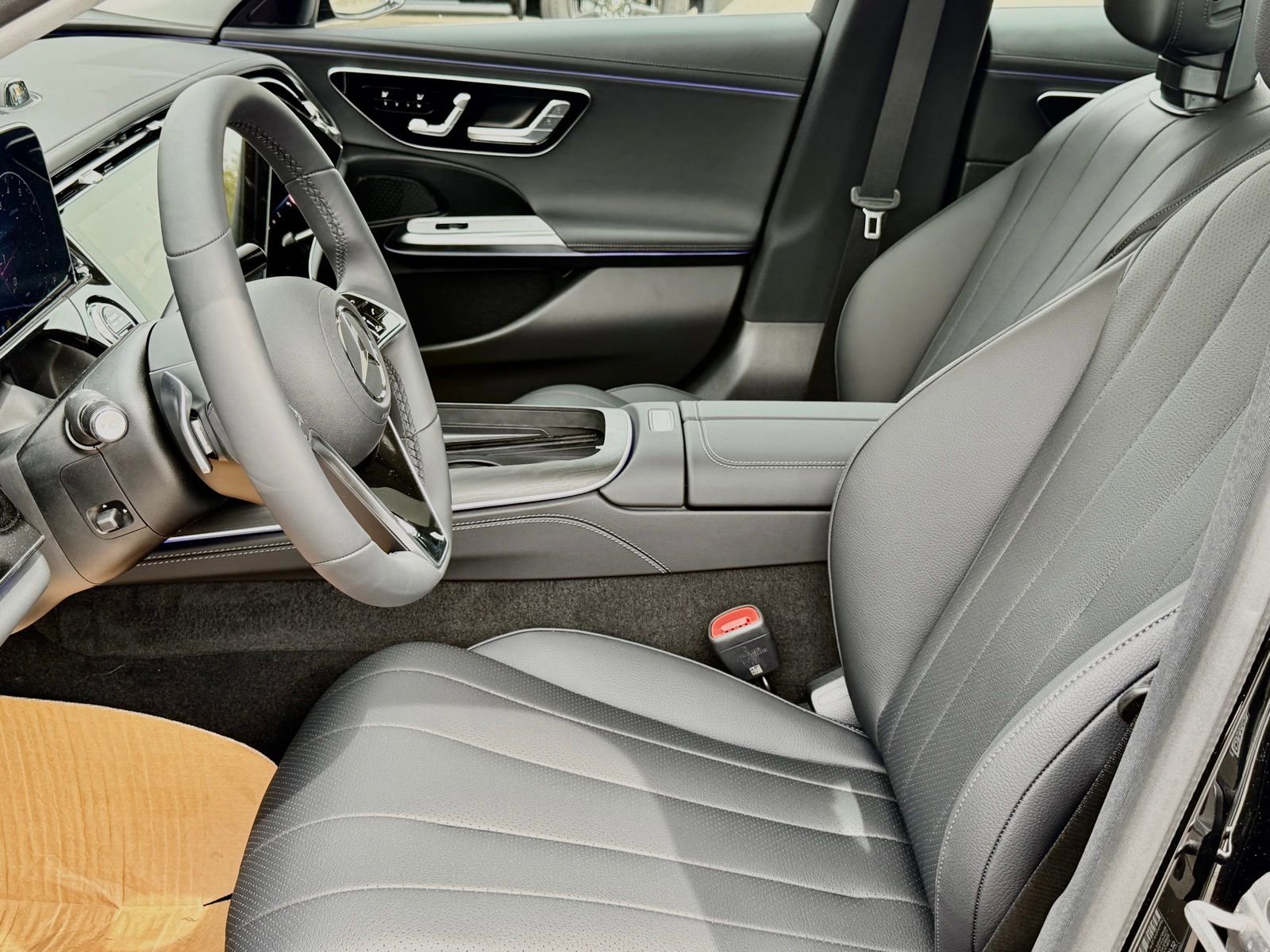 New 2026 Mercedes-Benz E 450 4MATIC Sedan image 21