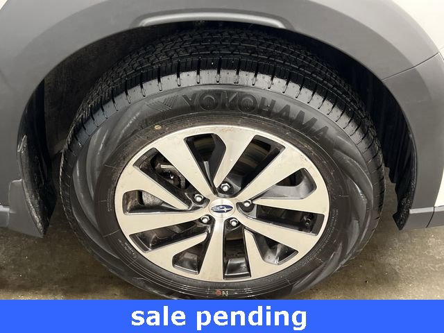 Certified 2025 Subaru Outback Premium image 5